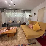 公寓 Alonaki House