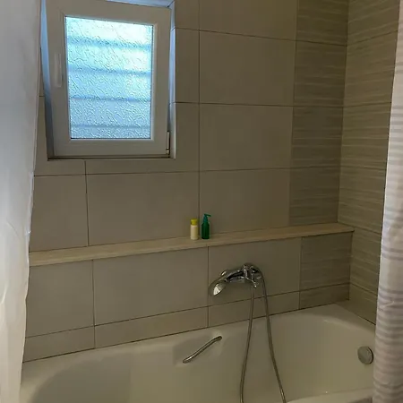 Alonaki House Apartment *