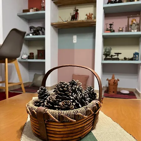 Alonaki House 阿姆菲克利亚
