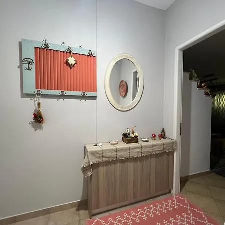 Apartment Alonaki House *