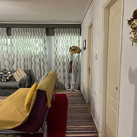 Apartment Alonaki House