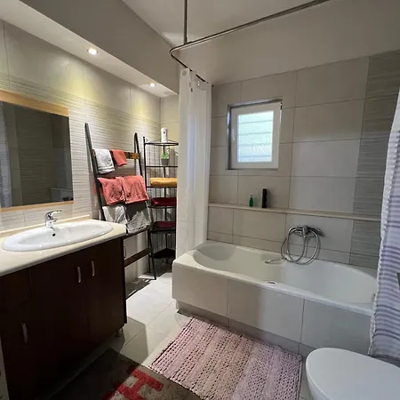شقة Alonaki House أمفيكليا