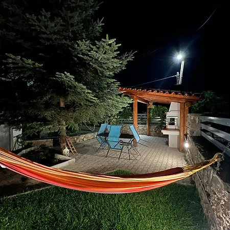 Alonaki House Apartment *