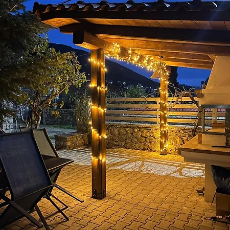 Alonaki House