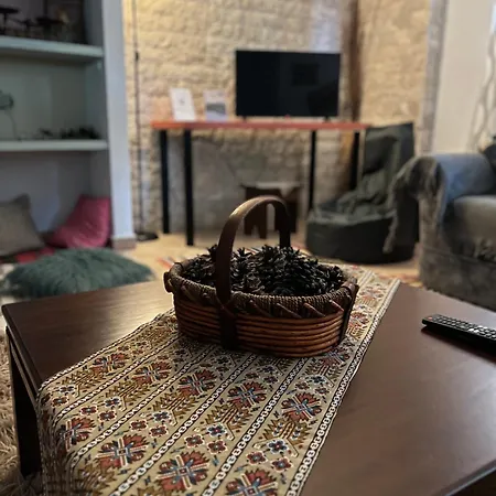 Appartement Alonaki House