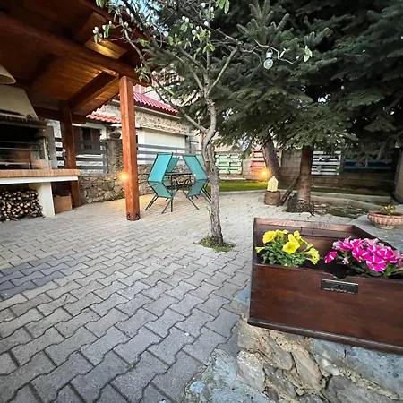شقة Alonaki House