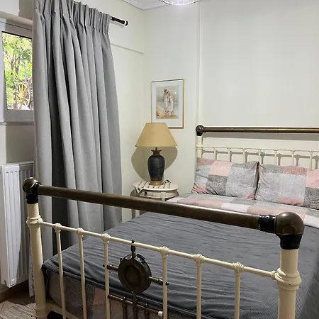 Alonaki House 公寓 阿姆菲克利亚