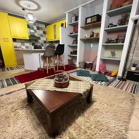 Alonaki House * Amfikleia