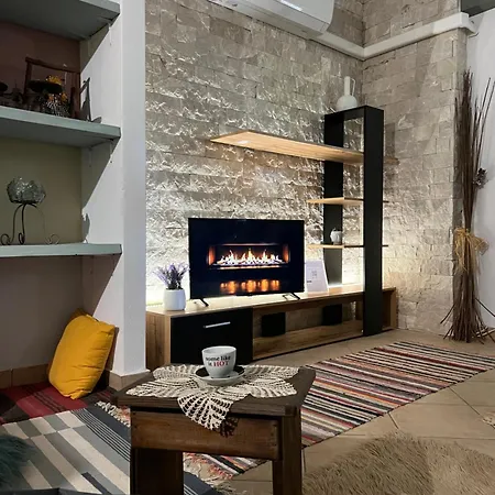 Alonaki House * אמפיקליה
