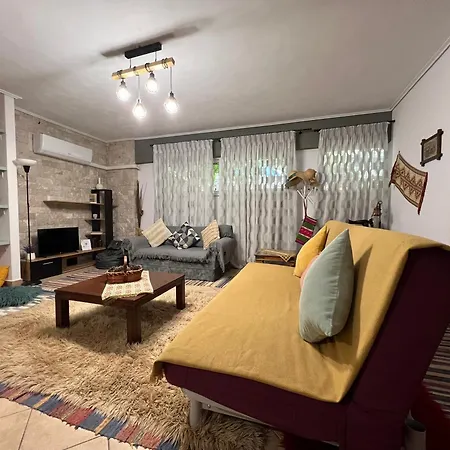 Apartamento Alonaki House *