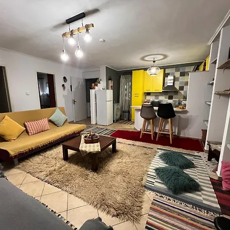 Alonaki House