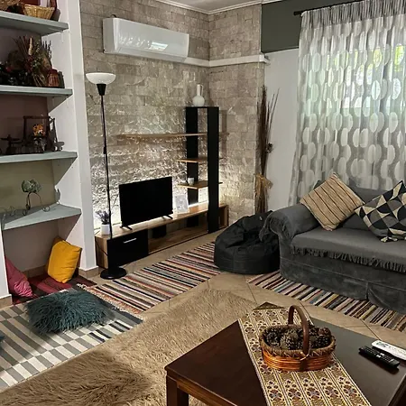 Apartamento Alonaki House *