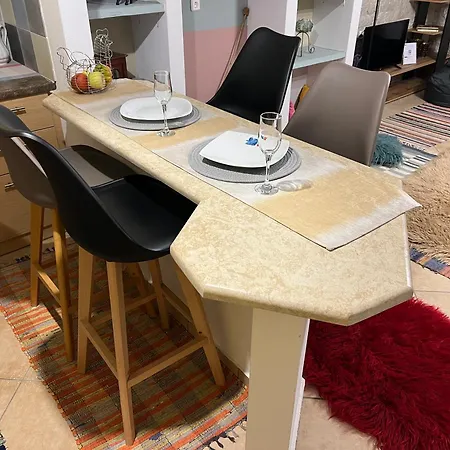 Alonaki House Apartamento *